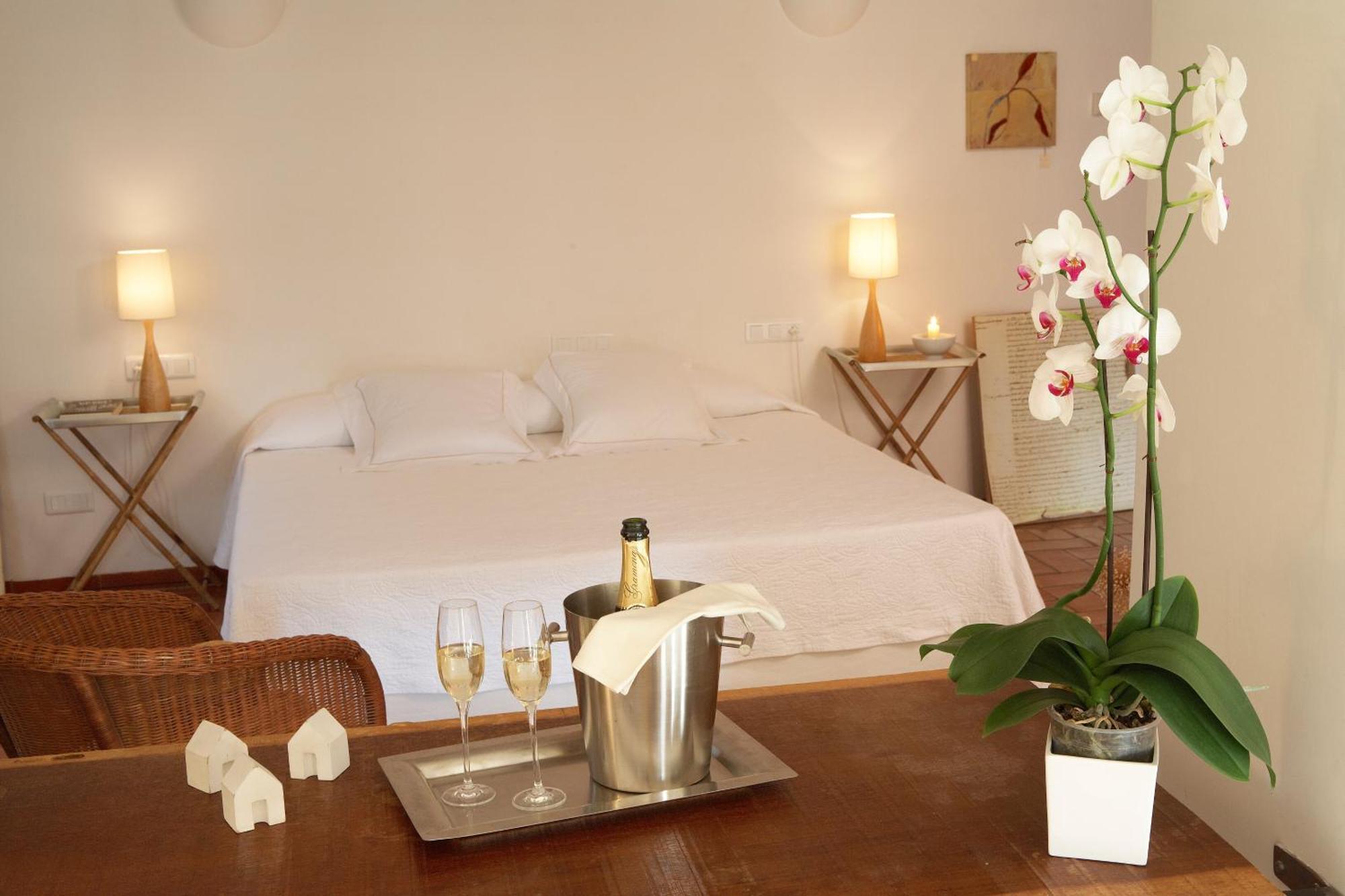 Hotel La Placa Madremanya Εξωτερικό φωτογραφία
