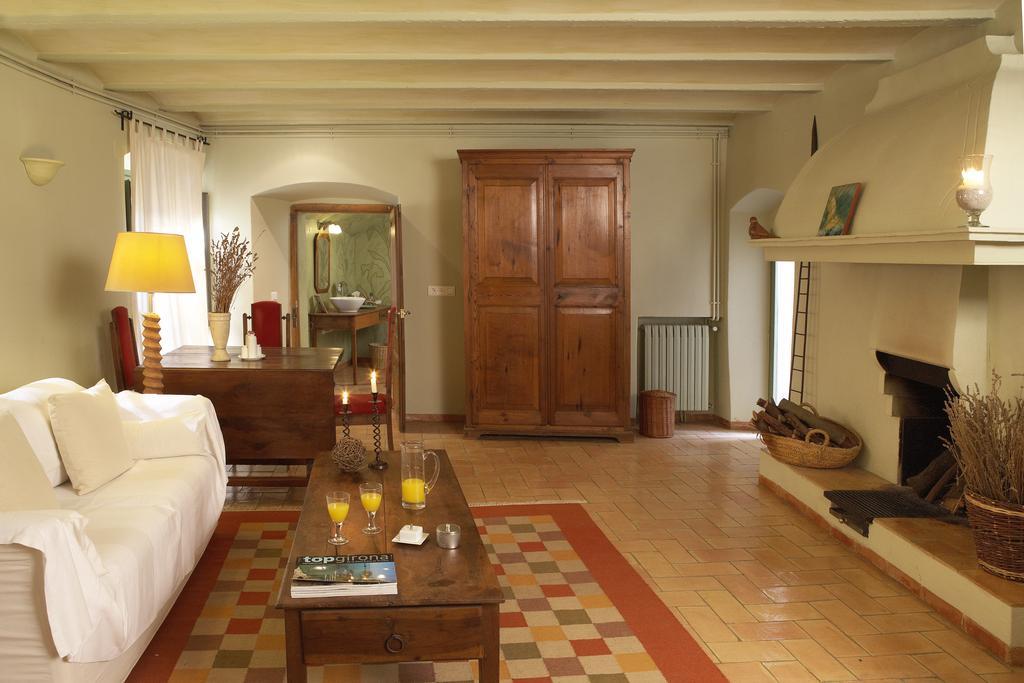 Hotel La Placa Madremanya Εξωτερικό φωτογραφία