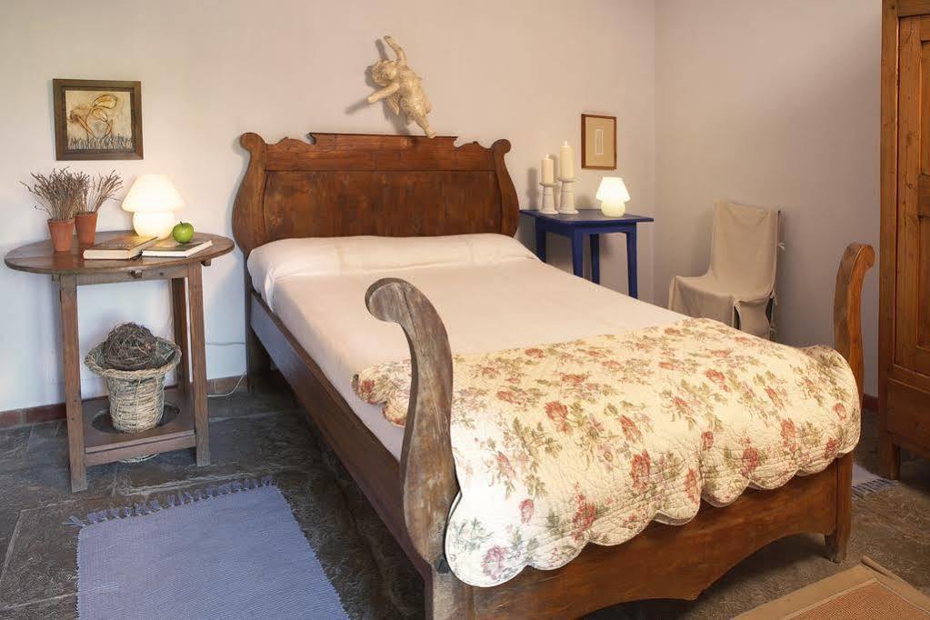Hotel La Placa Madremanya Εξωτερικό φωτογραφία