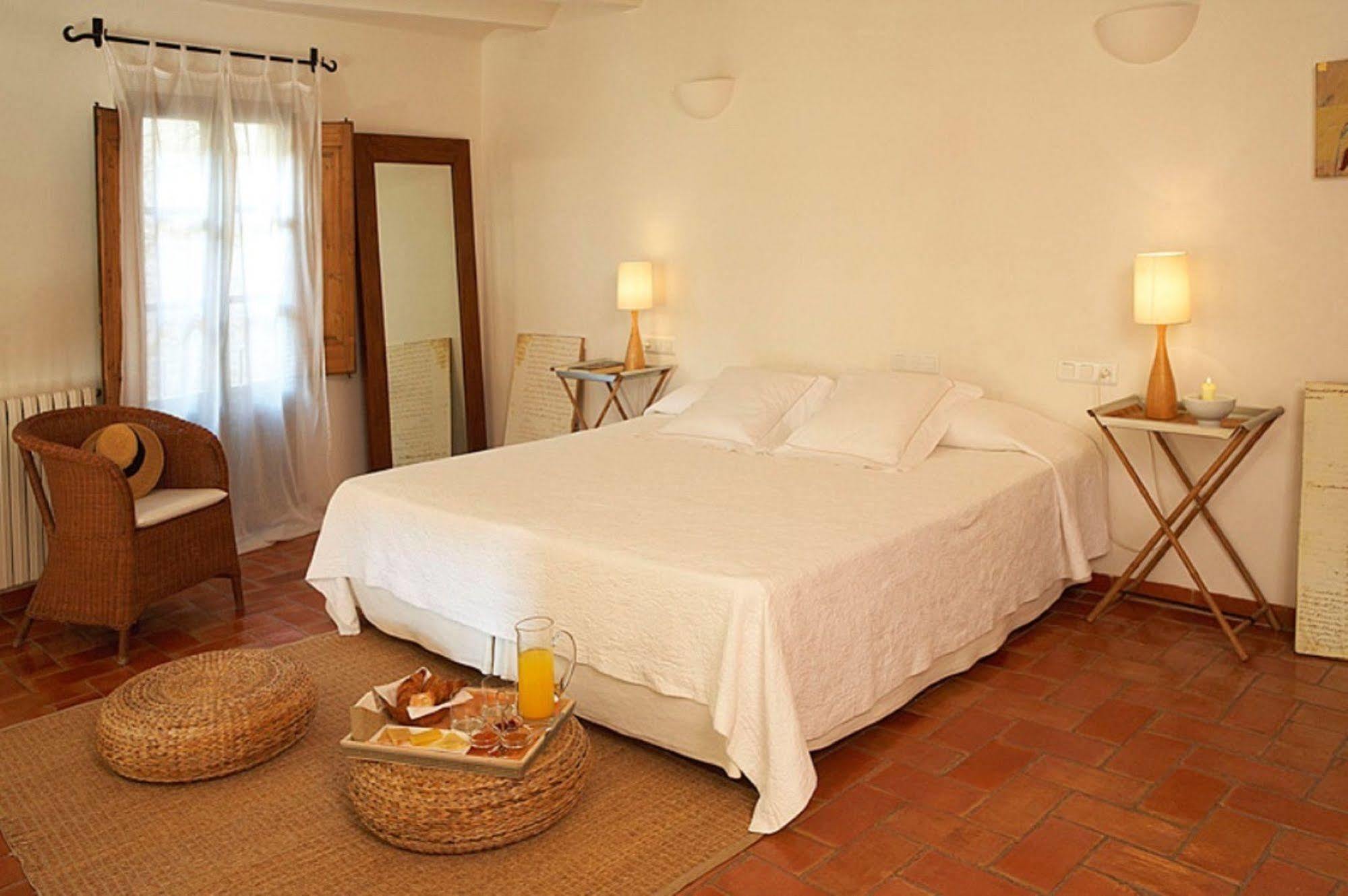 Hotel La Placa Madremanya Εξωτερικό φωτογραφία